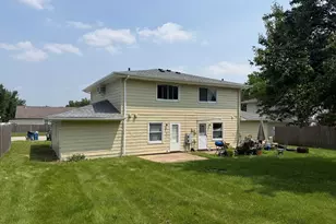 1060 & 1062 N Highland Ave, Aurora, IL 60506 - Photo 16