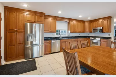 736 Deborah Avenue, Elgin, IL 60123 - Photo 10