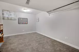 736 Deborah Ave, Elgin, IL 60123 - Photo 24