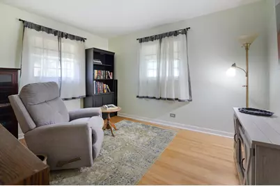 736 Deborah Avenue, Elgin, IL 60123 - Photo 18