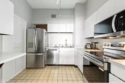 175 E Delaware Place #5501, Chicago, IL 60611 - Photo 6