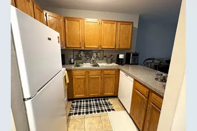 5810 Oakwood Drive #5C, Lisle, IL 60532 - Photo 4