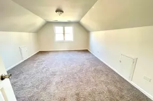 8312 S Phillips Ave, Chicago, IL 60617 - Photo 18