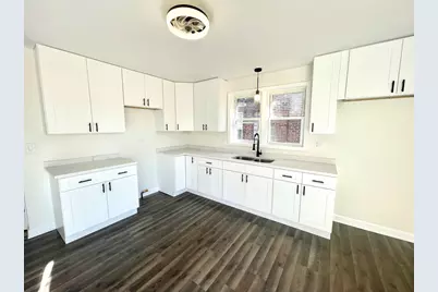 8312 S Phillips Avenue, Chicago, IL 60617 - Photo 6