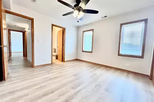10418 S Keating Ave, Oak Lawn, IL 60453 - Photo 6