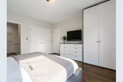 910 N Washtenaw Avenue #1, Chicago, IL 60622 - Photo 12