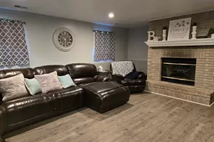 78 W 31st St, Steger, IL 60475 - Photo 28
