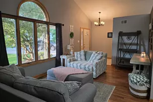 78 W 31st St, Steger, IL 60475 - Photo 6