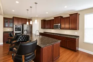 803 Glory Ct, Shorewood, IL 60404 - Photo 6