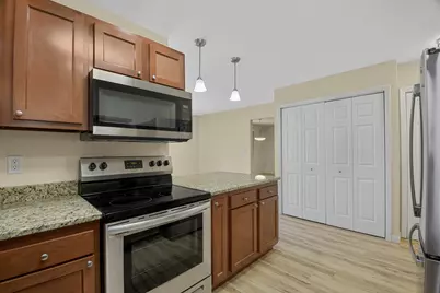 2205 Glenoak Drive, Champaign, IL 61821 - Photo 4