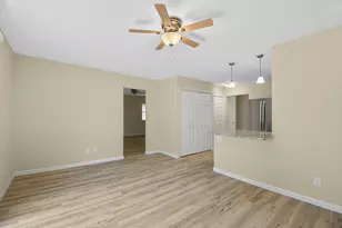 2205 Glenoak Dr, Champaign, IL 61821 - Photo 6