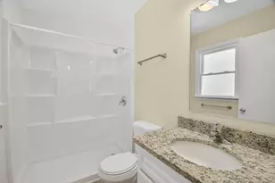 2205 Glenoak Dr, Champaign, IL 61821 - Photo 10