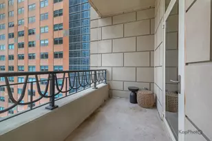 118 E Erie St, Chicago, IL 60611 - Photo 26