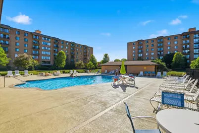 1747 W Crystal Lane #207, Mount Prospect, IL 60056 - Photo 14