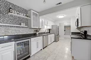 1747 W Crystal Ln, Mount Prospect, IL 60056 - Photo 6