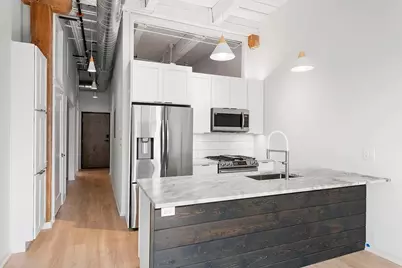209 N Morgan Street #302, Chicago, IL 60607 - Photo 2