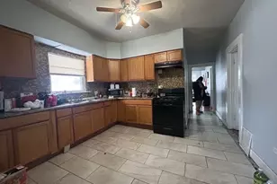 11633 S Parnell Ave, Chicago, IL 60628 - Photo 12