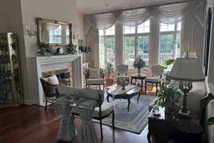 8 Canterbury Ct, Lake in the Hills, IL 60156 - Photo 6