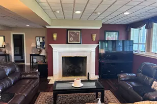 8 Canterbury Ct, Lake in the Hills, IL 60156 - Photo 14