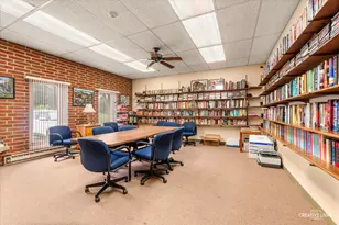 255 S West Ave, Elmhurst, IL 60126 - Photo 16