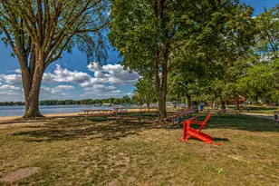 10465 Red Leaf Cir, Lakewood, IL 60014 - Photo 46