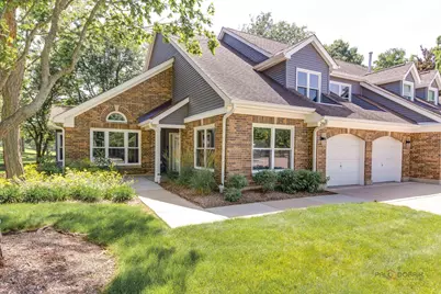 287 Willow Parkway, Buffalo Grove, IL 60089 - Photo 1