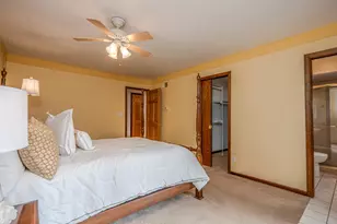 915 S Jefferson St, Batavia, IL 60510 - Photo 12