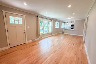 26W416 MacArthur Ave, Carol Stream, IL 60188 - Photo 10