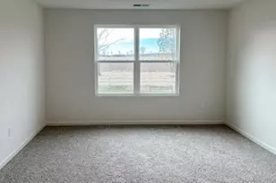2284 Redwood Trl, Wonder Lake, IL 60097 - Photo 8