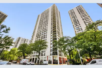 1455 N Sandburg Terrace #2009, Chicago, IL 60610 - Photo 1
