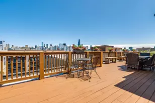 525 N Ada St, Chicago, IL 60642 - Photo 16