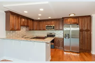16 E Old Willow Road #206-S, Prospect Heights, IL 60070 - Photo 4