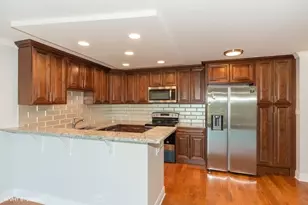 16 E Old Willow Rd, Prospect Heights, IL 60070 - Photo 4