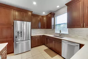 6 Yorkshire Ct, Algonquin, IL 60102 - Photo 4
