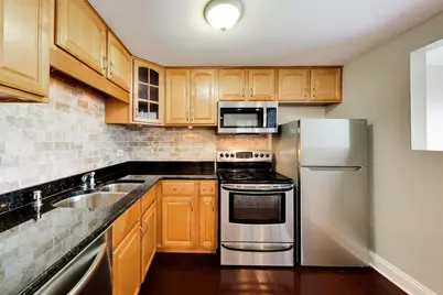 2015 S Finley Road #512, Lombard, IL 60148 - Photo 10