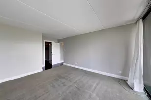2015 S Finley Rd, Lombard, IL 60148 - Photo 20