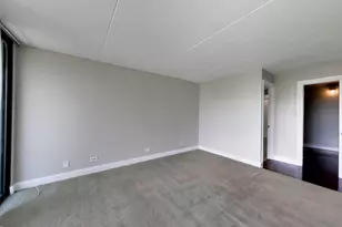 2015 S Finley Rd, Lombard, IL 60148 - Photo 20