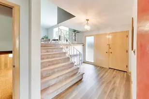 803 E Valley Ln, Arlington Heights, IL 60004 - Photo 2