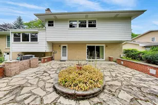 803 E Valley Ln, Arlington Heights, IL 60004 - Photo 44