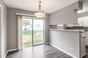 3109 Lynette Ln, Island Lake, IL 60042 - Photo 6