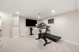 1987 Wedgeport Cir, Romeoville, IL 60446 - Photo 32