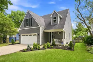 722 Center St, Geneva, IL 60134 - Photo 1