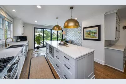 1031 E Bauer Road, Naperville, IL 60563 - Photo 18