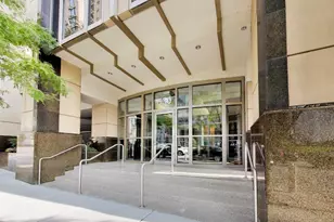 530 N Lake Shore Dr, Chicago, IL 60611 - Photo 2