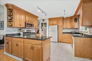 2530 Old Glenview Rd, Wilmette, IL 60091 - Photo 12
