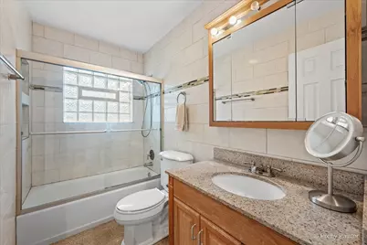 2530 Old Glenview Road, Wilmette, IL 60091 - Photo 18
