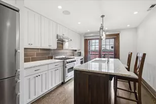 319 W Webster Ave, Chicago, IL 60614 - Photo 8