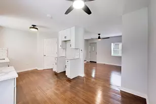 2504 E 96th St, Chicago, IL 60617 - Photo 8