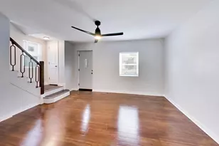 2504 E 96th St, Chicago, IL 60617 - Photo 6