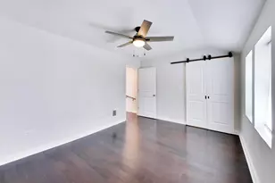 2504 E 96th St, Chicago, IL 60617 - Photo 14